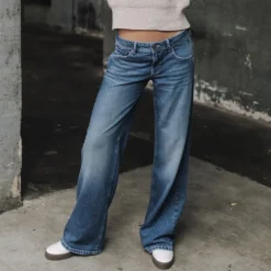 Jeans large Freeman T Porter femme Agatha Paolino