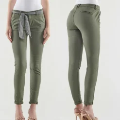 Pantalon chino femme Le Temps des Cerises Dyli kaki