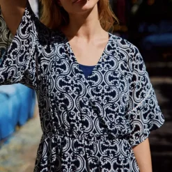 Robe Freeman T Porter Riana Athene